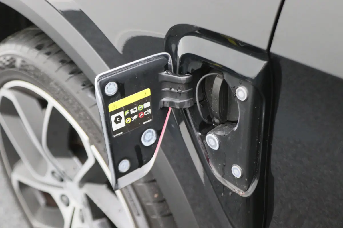 1.5 Plug-in Hybrid 360° Camera, Panoramadak, Zwarte hemel, ACC, Apple Carplay, Infinity Sound, DAB, 20''