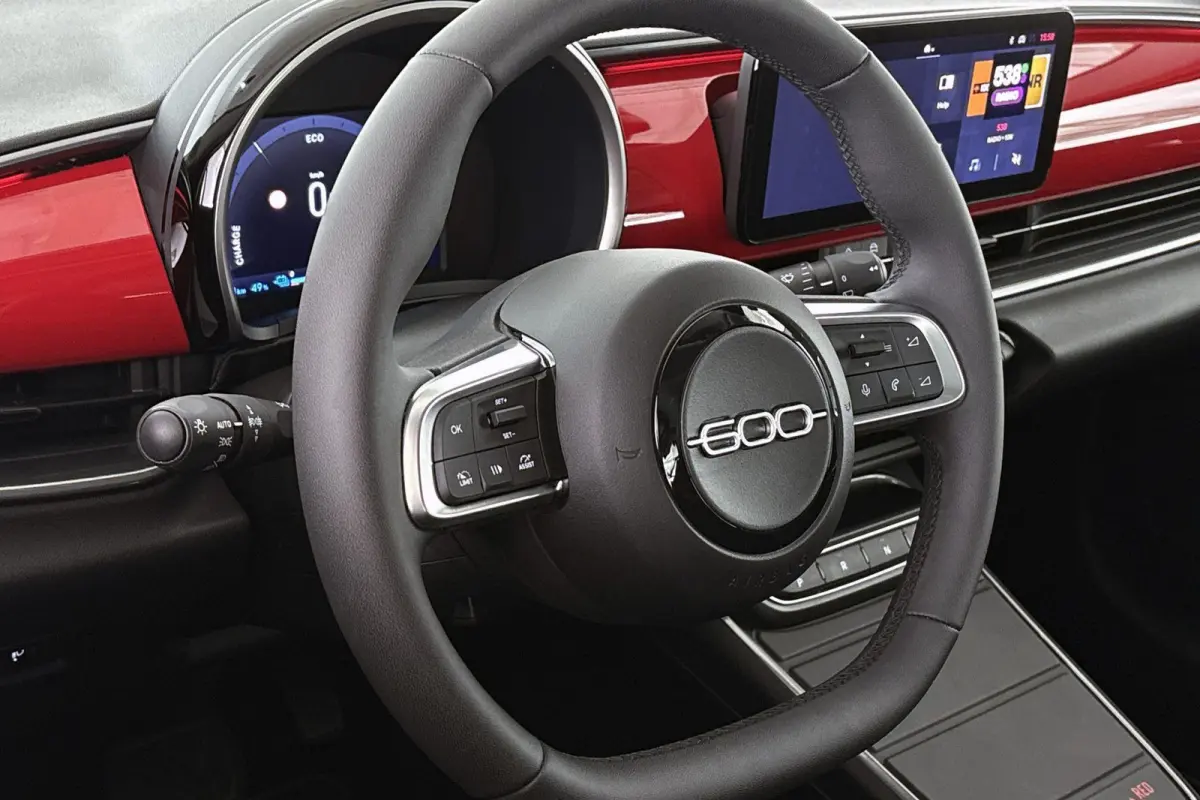 RED 54 kWh Apple CarPlay Climate Control SOH 95%