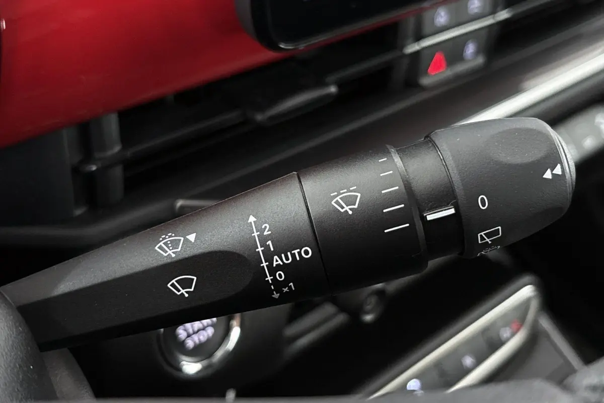 RED 54 kWh Apple CarPlay Climate Control SOH 95%