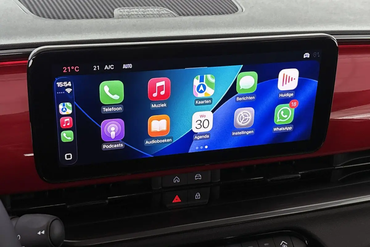 RED 54 kWh Apple CarPlay Climate Control SOH 95%