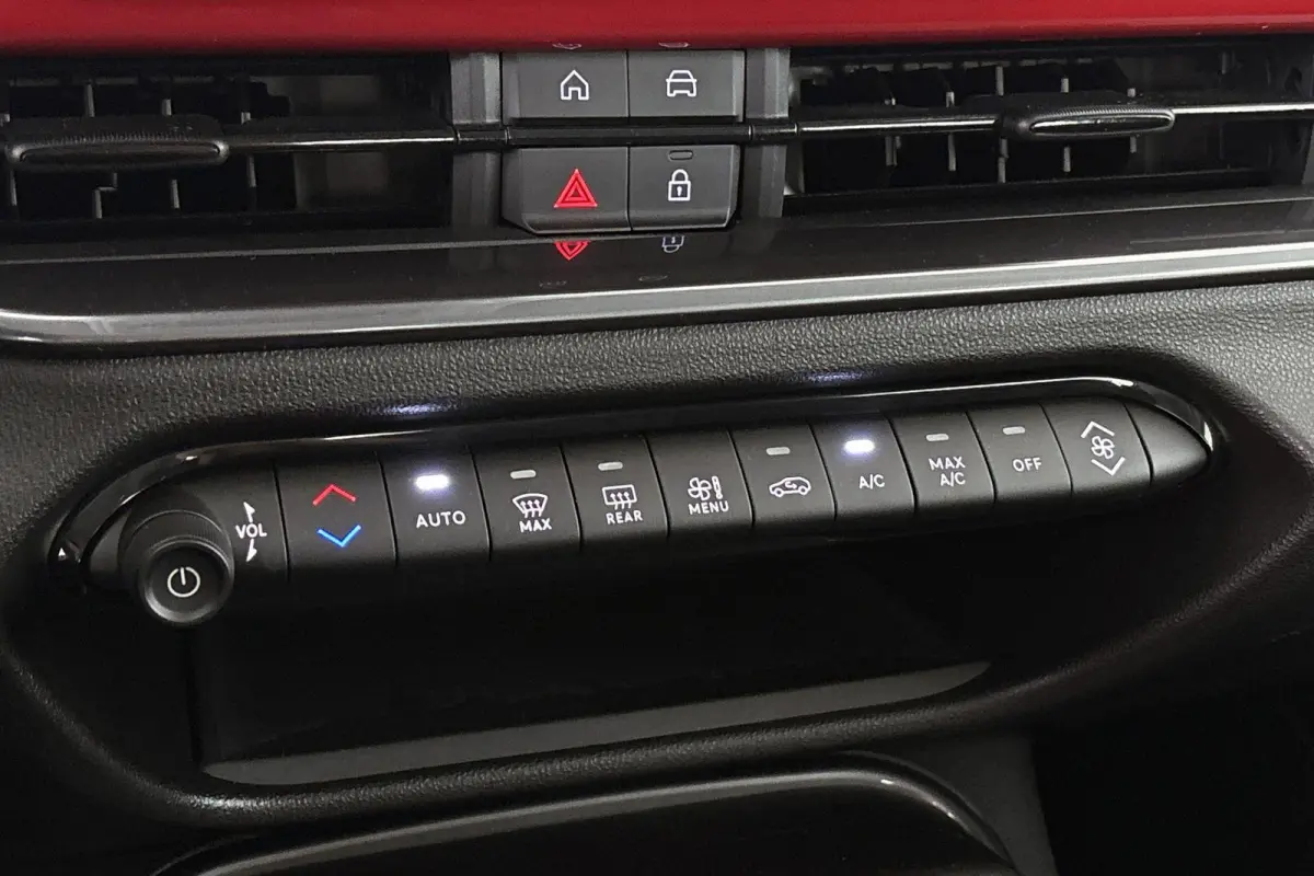 RED 54 kWh Apple CarPlay Climate Control SOH 95%