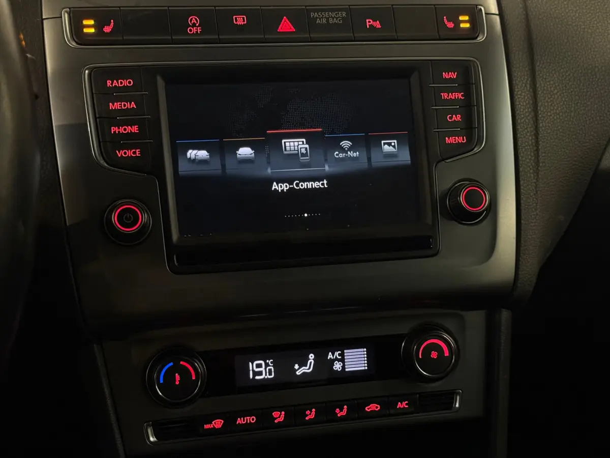 1.2 TSI DSG Highline Clima Stoelverwarming Navigatie Led