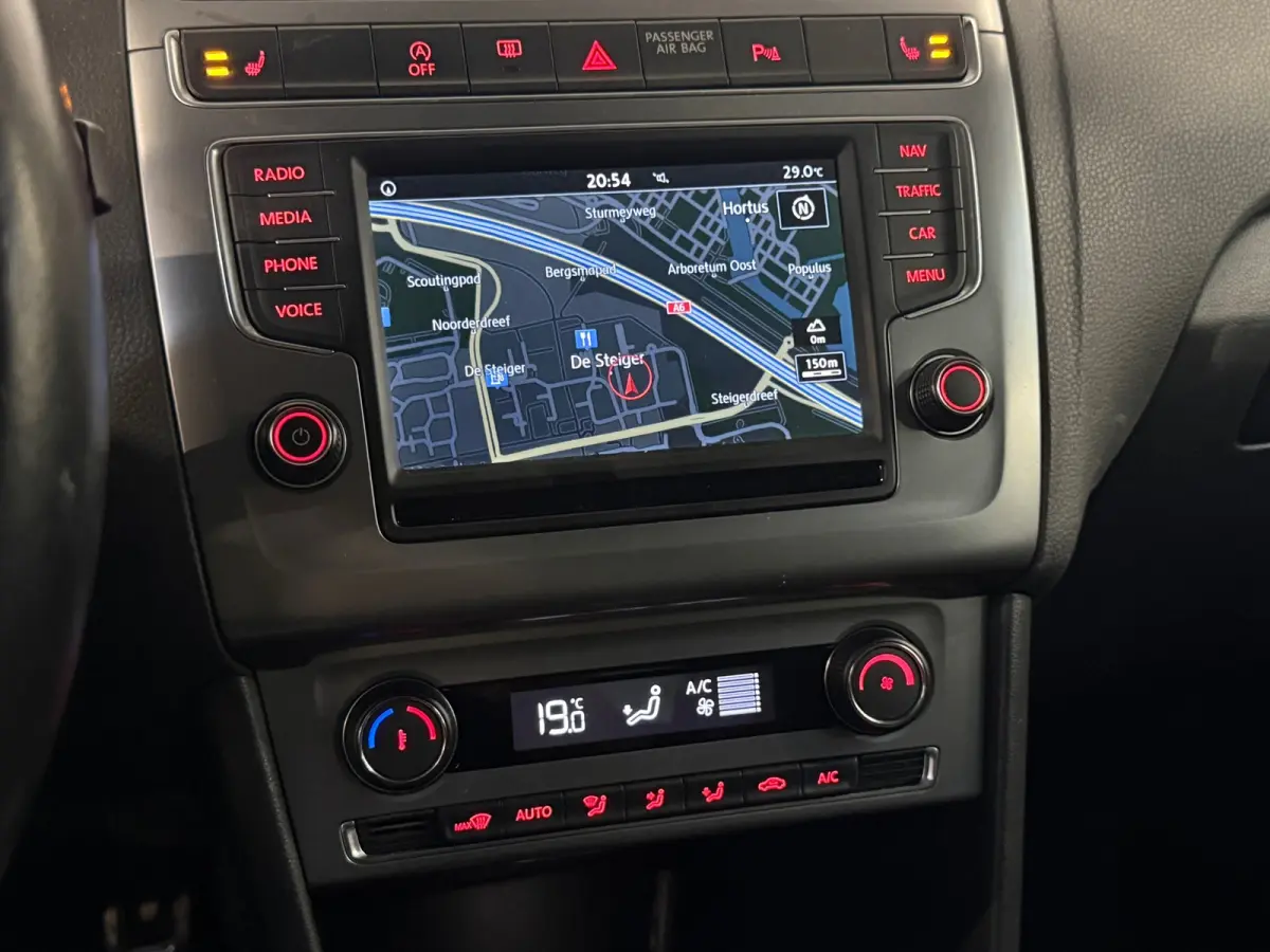 1.2 TSI DSG Highline Clima Stoelverwarming Navigatie Led