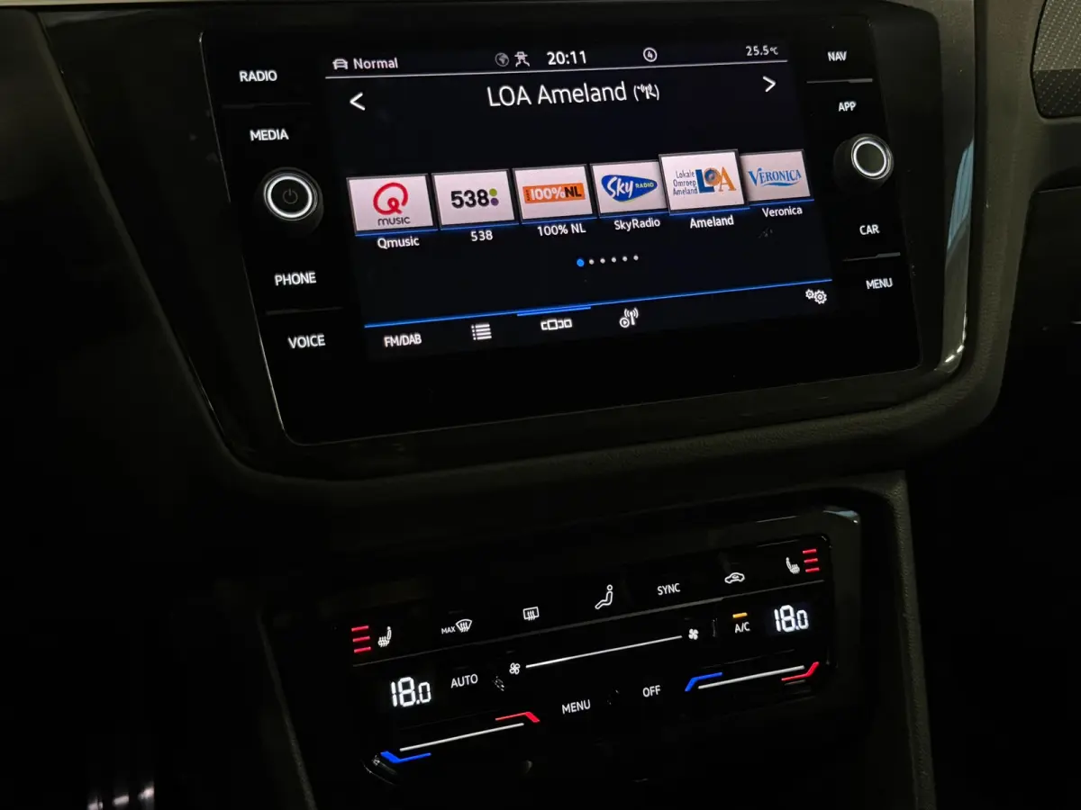 1.4 TSI eHybrid R-Line Business+ Pano Leder Keyless Memory Sfeer