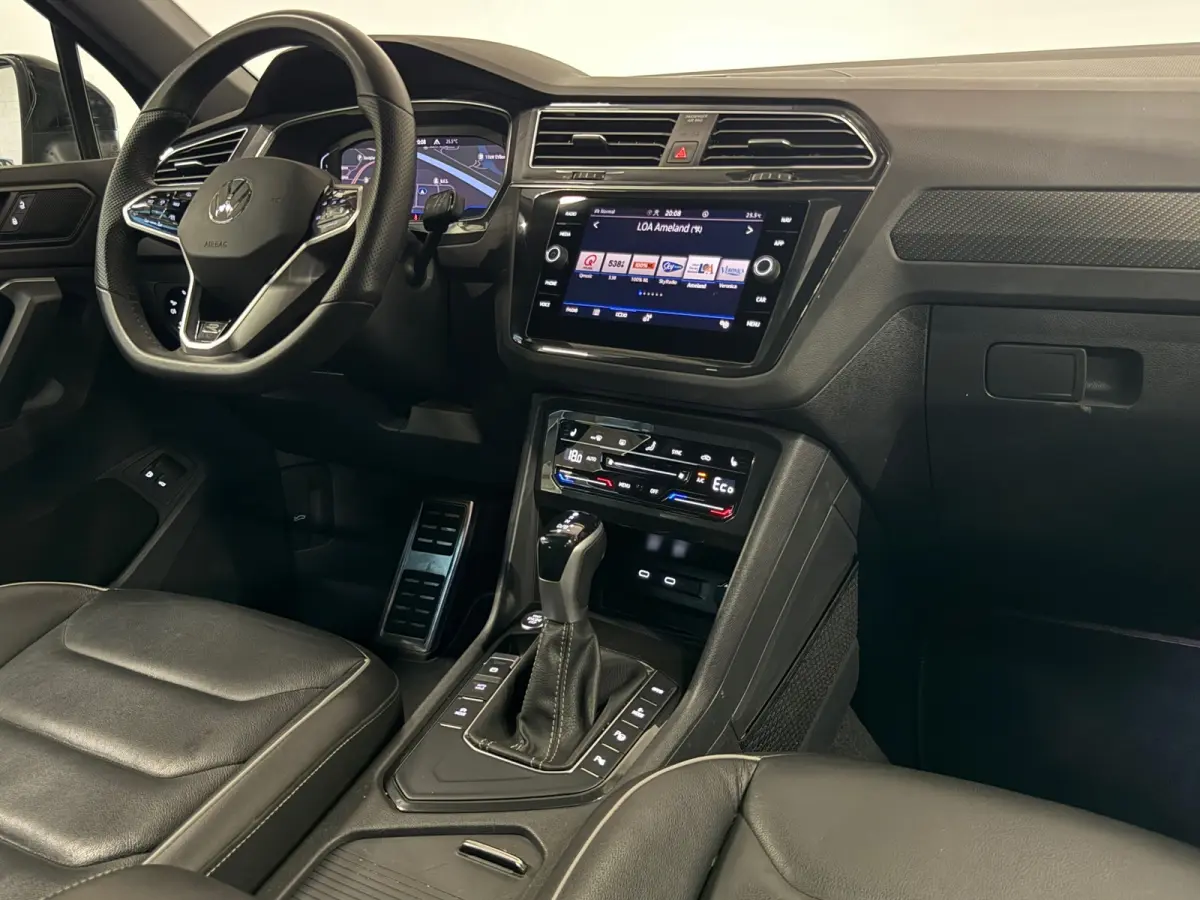 1.4 TSI eHybrid R-Line Business+ Pano Leder Keyless Memory Sfeer