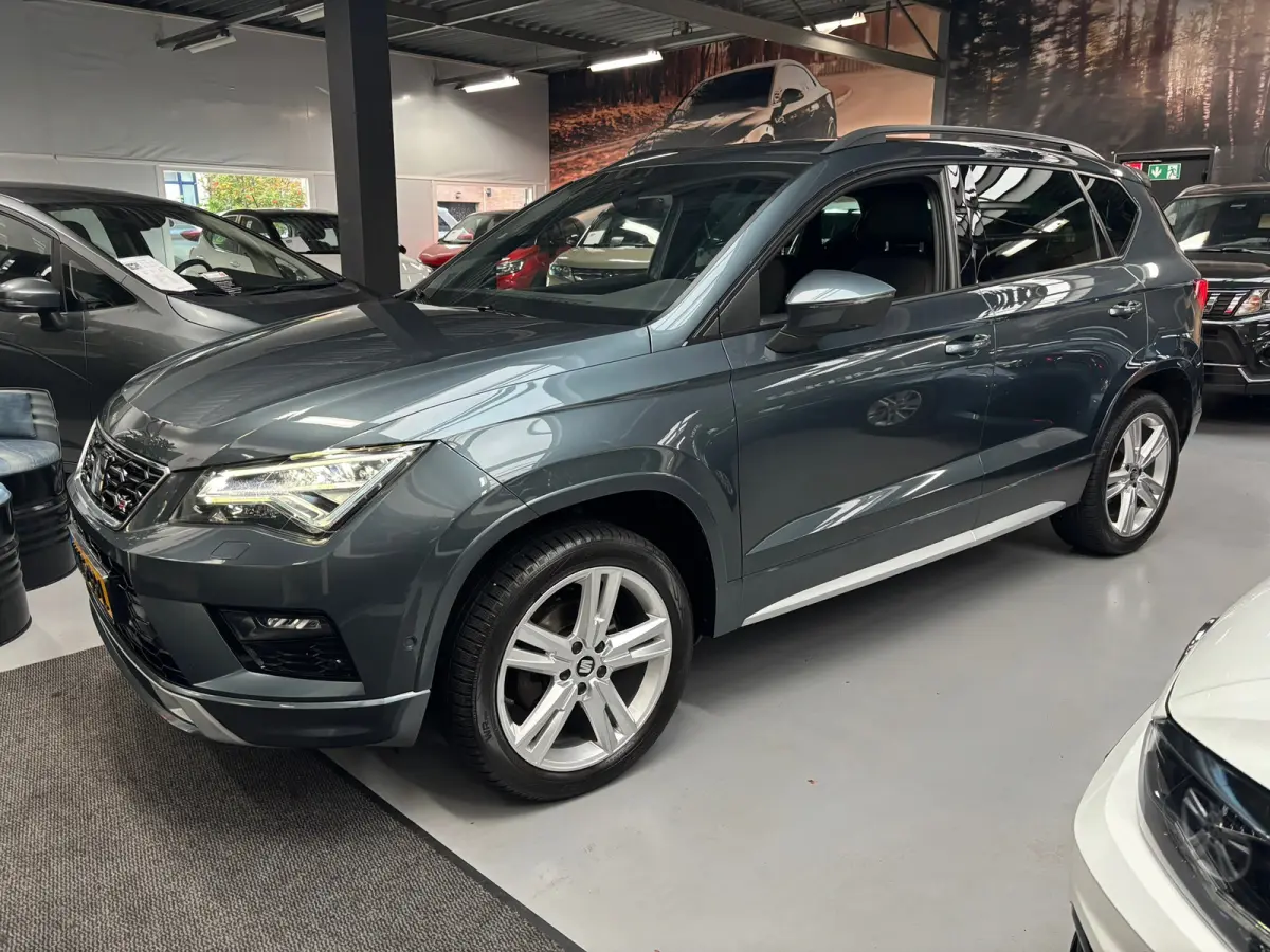 1.5 TSI FR Business Intense / Camera / Carplay / Trekhaak