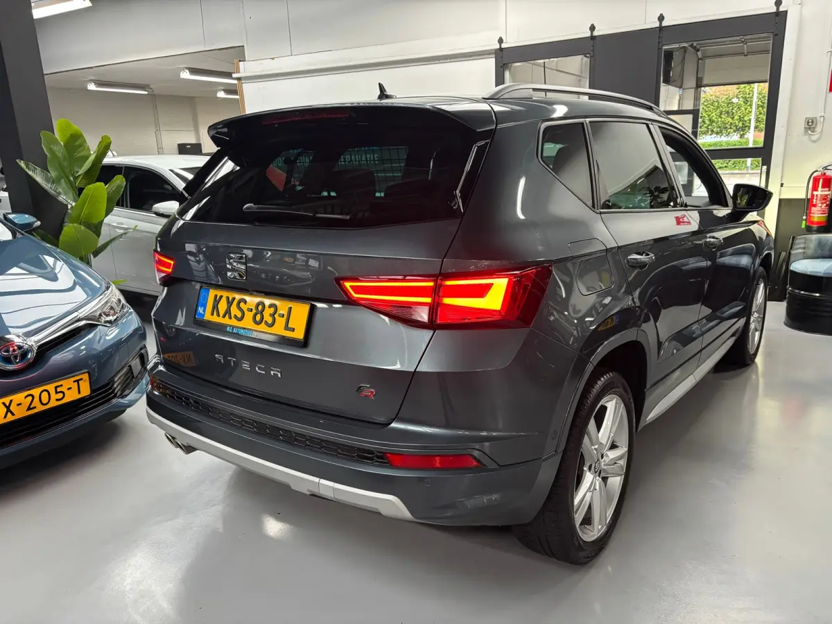 1.5 TSI FR Business Intense / Camera / Carplay / Trekhaak