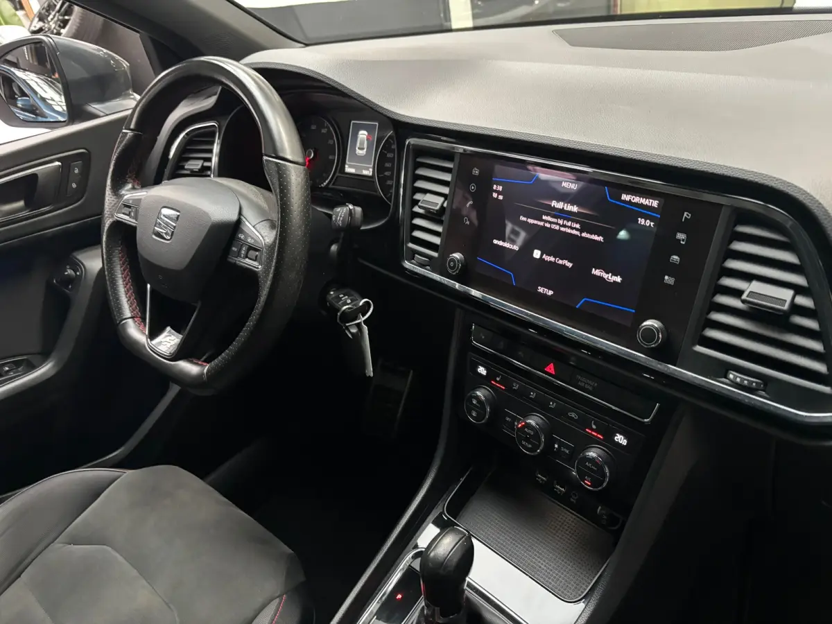 1.5 TSI FR Business Intense / Camera / Carplay / Trekhaak