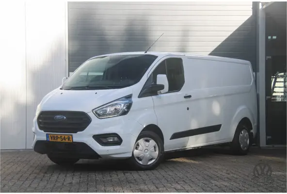300 2.0 TDCI L2H1 Limited | Trekhaak | Cruise | EURO 6 | Camera |