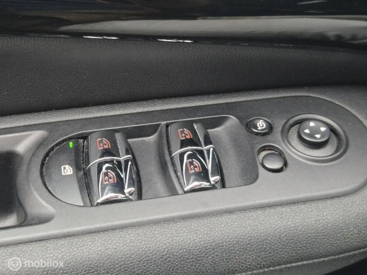 1.5 Coop.Chili S.Bns| Pano | Carplay | leder | zeer nette auto