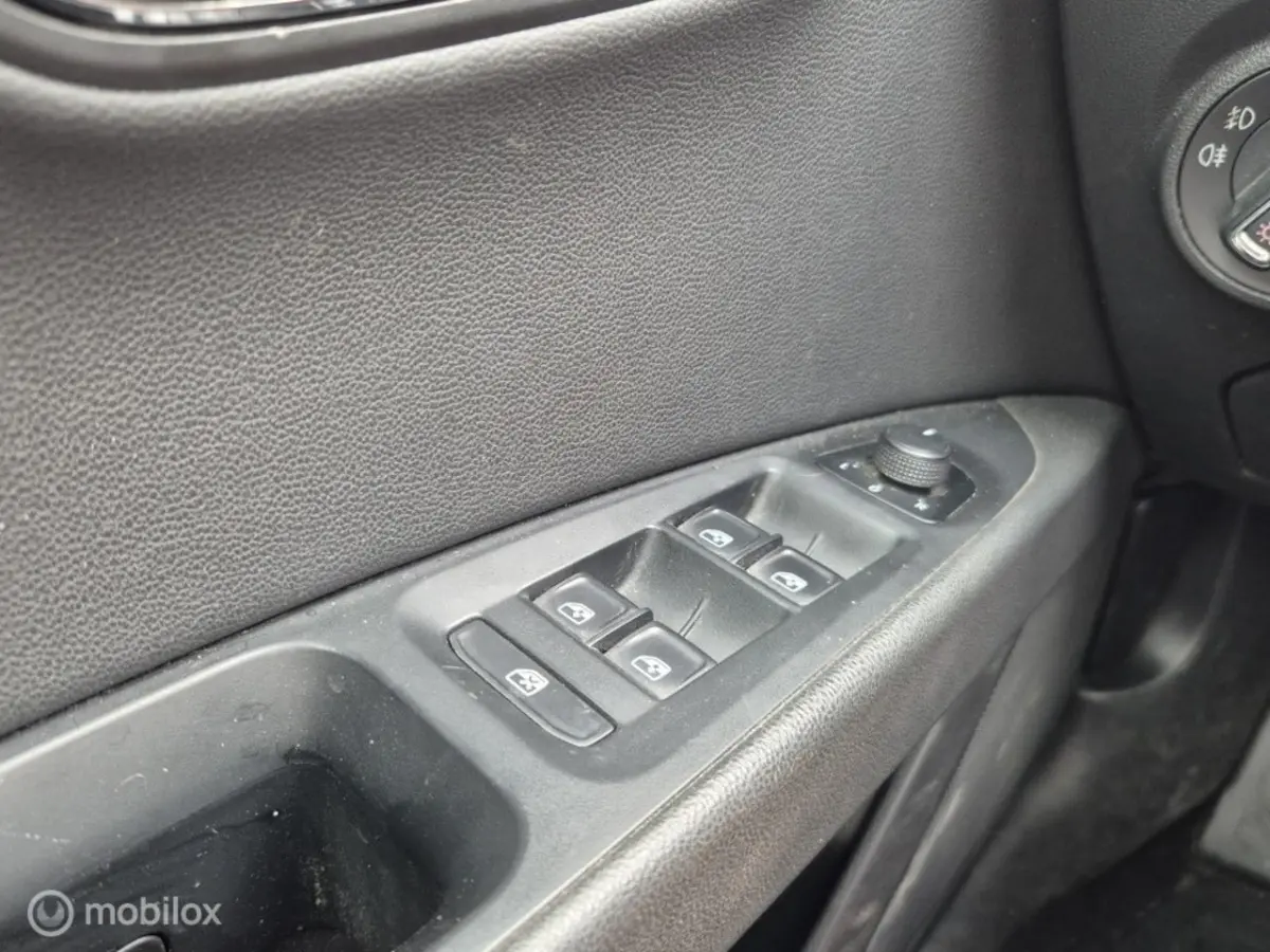 | stoelverwarming | trekhaa 1.4 TSI X-PER. Conn