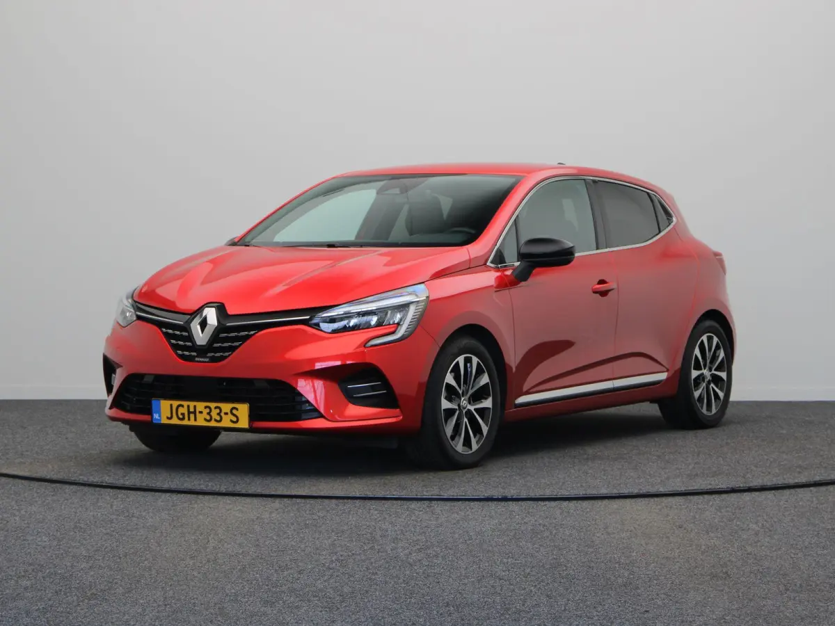 E-Tech Hybrid 145pk Techno | Stoel- en stuurwielverwarming | Navigatie | Apple carplay / Android auto |