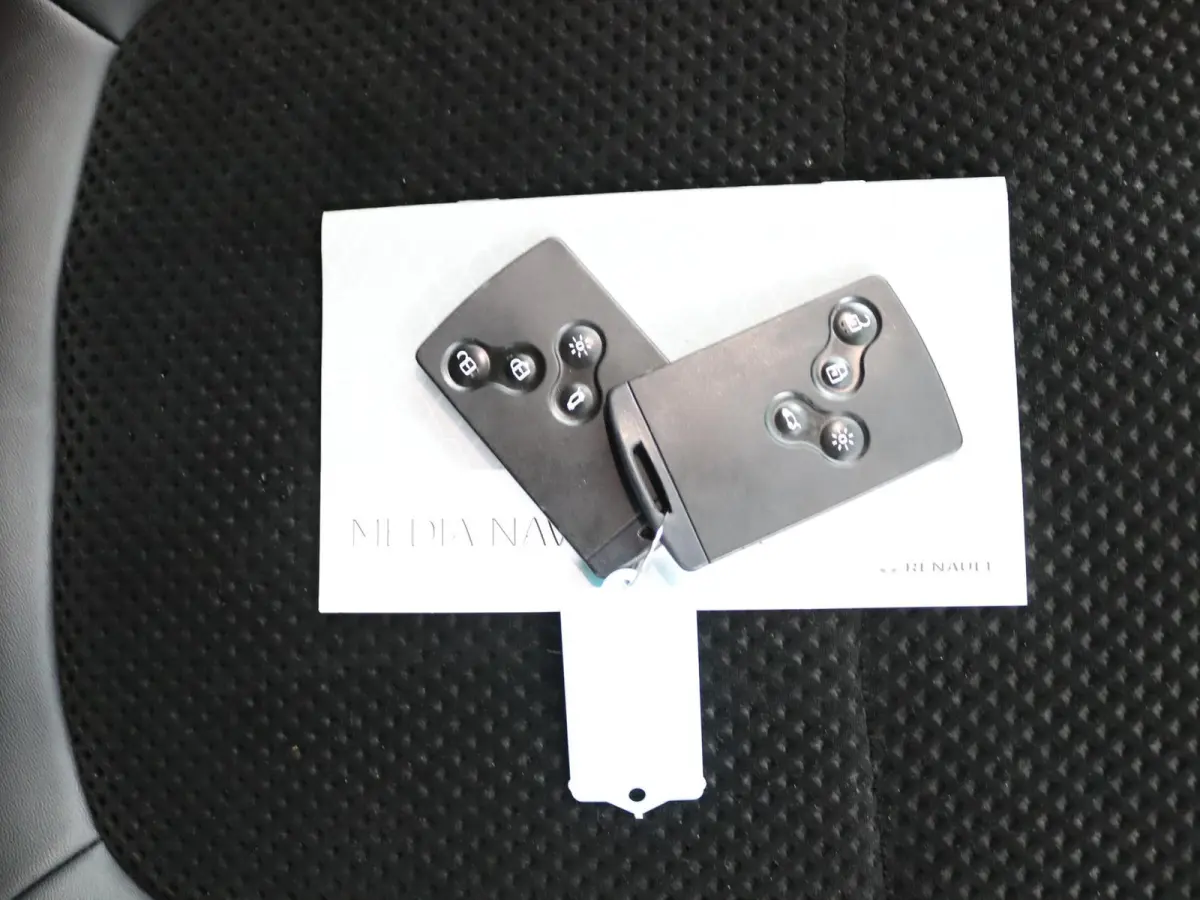 TCe 90 Intens | Climate Control | Navigatie | Parkeersensoren |