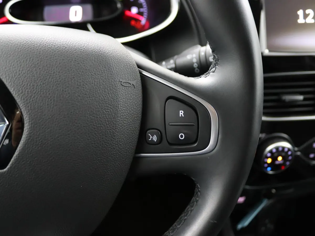 TCe 90 Intens | Climate Control | Navigatie | Parkeersensoren |