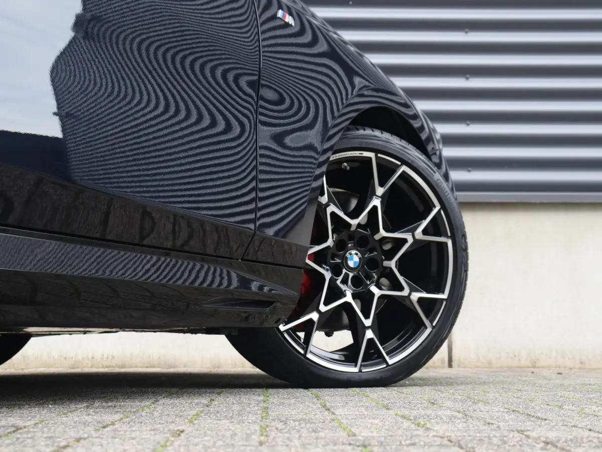 M60 xDrive | SoH 100% | M Sportpakket Pro | Panodak | Head-Up | Trekhaak | Driving Assistant Prof. | Parking Assistant Plus | Stoelventilatie | 21'' M Performance LMV