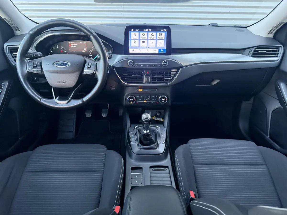 1.0 EcoBoost Titanium Business 2e Eigenaar|Navi|Camera|Trekhaak|Clima|Stoelverwarming|PDC V+A|Carplay|APK tot 04-2027
