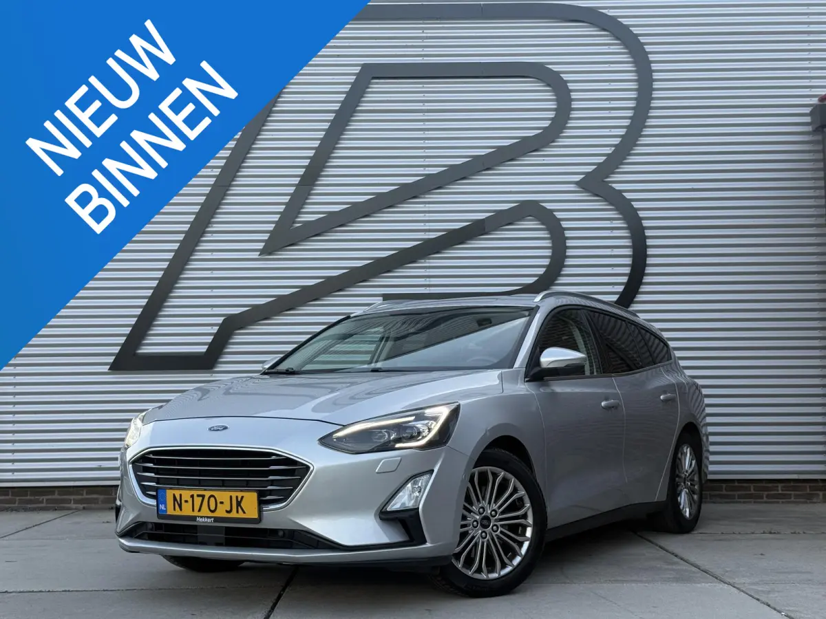 1.0 EcoBoost Titanium Business 2e Eigenaar|Navi|Camera|Trekhaak|Clima|Stoelverwarming|PDC V+A|Carplay|APK tot 04-2027