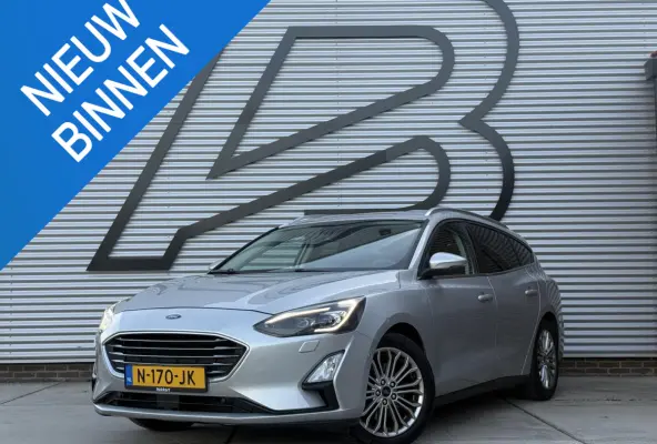 1.0 EcoBoost Titanium Business 2e Eigenaar|Navi|Camera|Trekhaak|Clima|Stoelverwarming|PDC V+A|Carplay|APK tot 04-2027