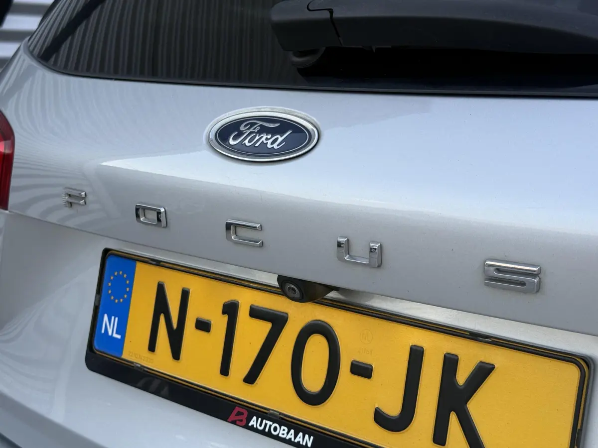 1.0 EcoBoost Titanium Business 2e Eigenaar|Navi|Camera|Trekhaak|Clima|Stoelverwarming|PDC V+A|Carplay|APK tot 04-2027