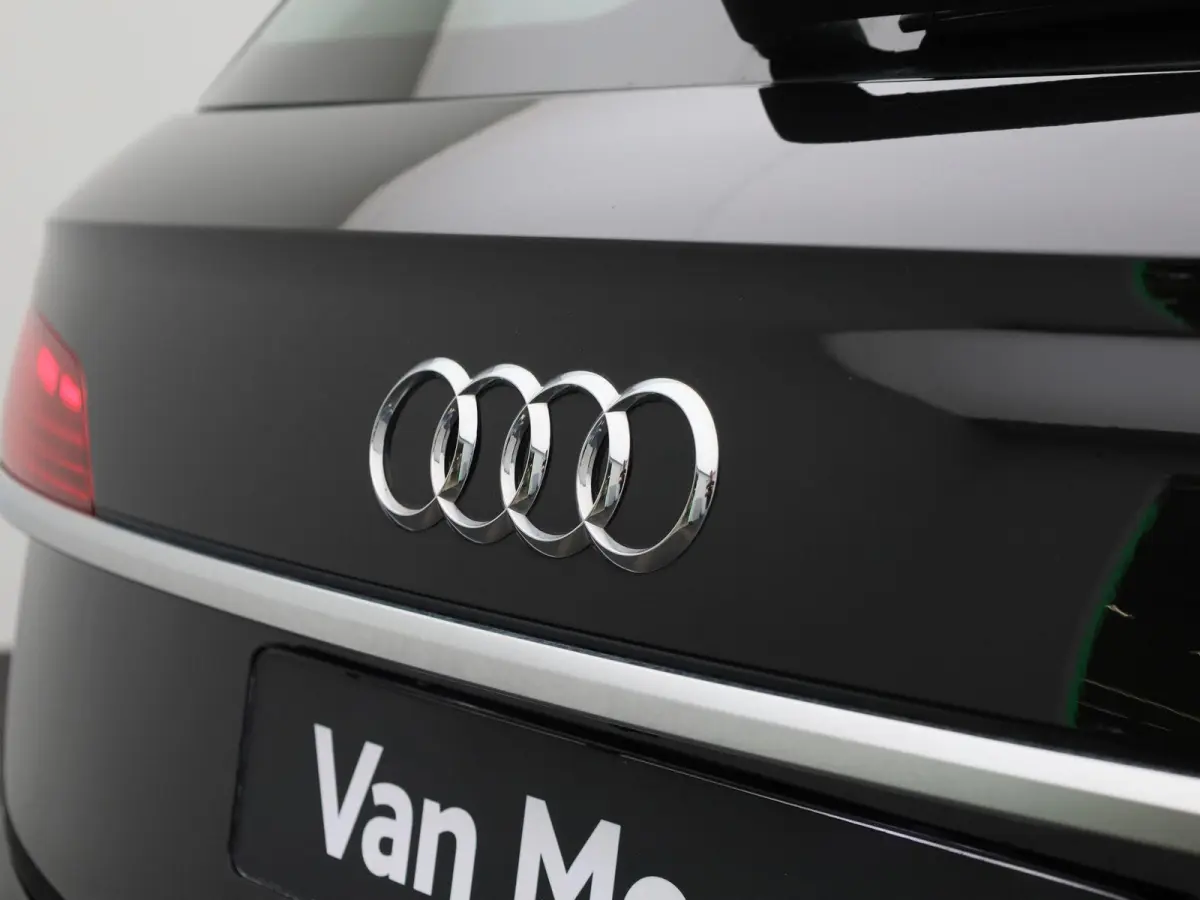 50 TFSI e S edition 299 PK | 360 Camera | Bang & Olufsen | Head-up display | Trekhaak | Elektr. instel. bestuurd.stoel | Stoelverwarming | Dodehoekdetectie | Navigatie | Cruise Control | Cli