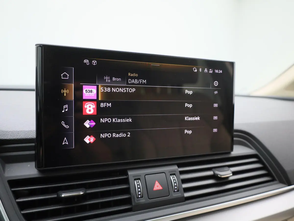 50 TFSI e S edition 299 PK | 360 Camera | Bang & Olufsen | Head-up display | Trekhaak | Elektr. instel. bestuurd.stoel | Stoelverwarming | Dodehoekdetectie | Navigatie | Cruise Control | Cli
