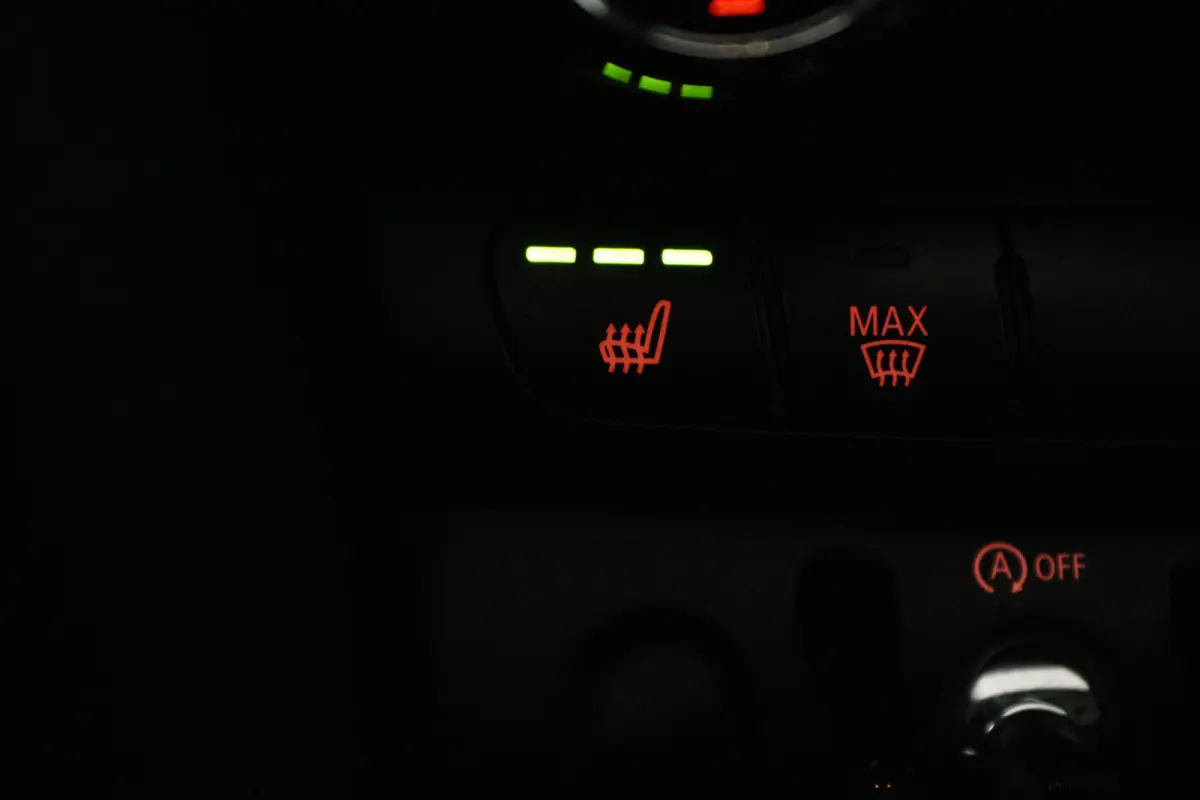 1.5 Cooper Pepper (PANORAMADAK, STOELVERWARMING, CARPLAY)