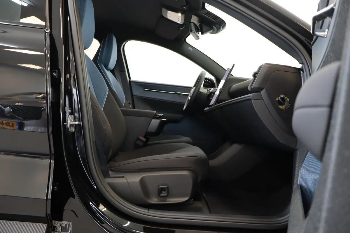 P3 150PK Long Range 69 kWh Plus Europa | Climate Pack | Power Seats | Elektr. a.klep
