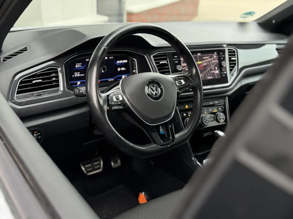 2.0 TSI 4Motion Sport | Digital cockpit | Carplay | Camera | Climate | Adaptive cruise | Trekhaak | Stoelverwarming