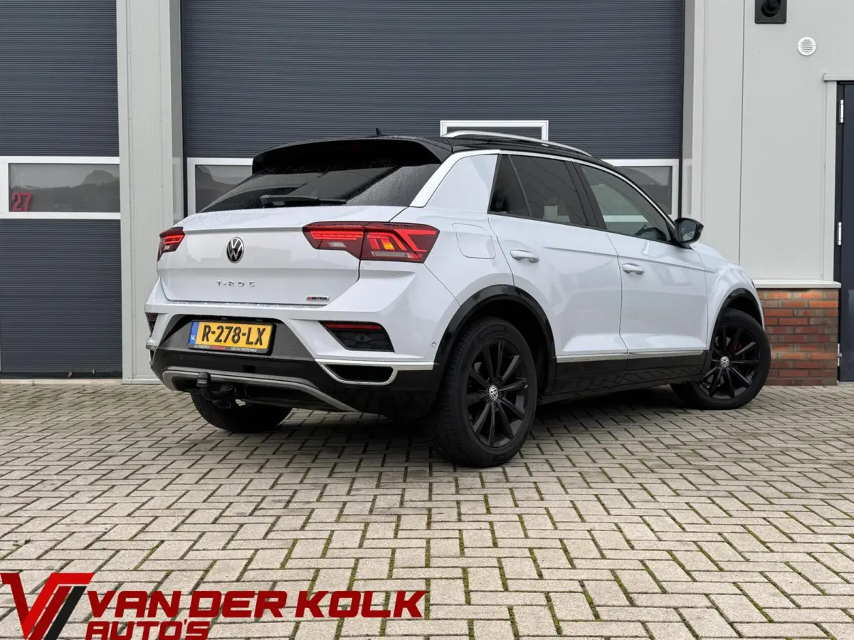 2.0 TSI 4Motion Sport | Digital cockpit | Carplay | Camera | Climate | Adaptive cruise | Trekhaak | Stoelverwarming