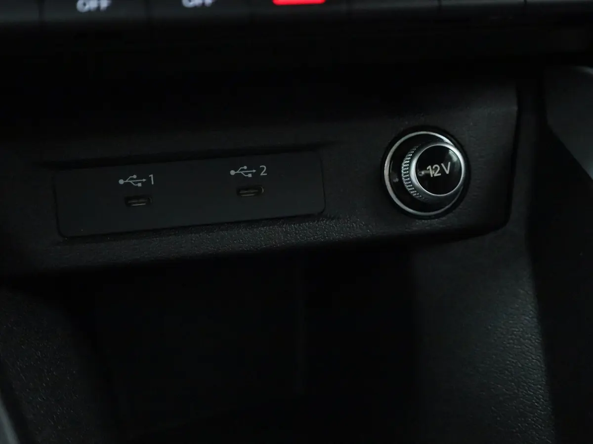 25 TFSI Pro Line | Apple Carplay / Android Auto | Lichtmetalen Velgen | Airco | Bluetooth Telefonie |