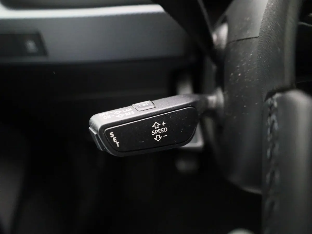 25 TFSI Pro Line | Apple Carplay / Android Auto | Lichtmetalen Velgen | Airco | Bluetooth Telefonie |