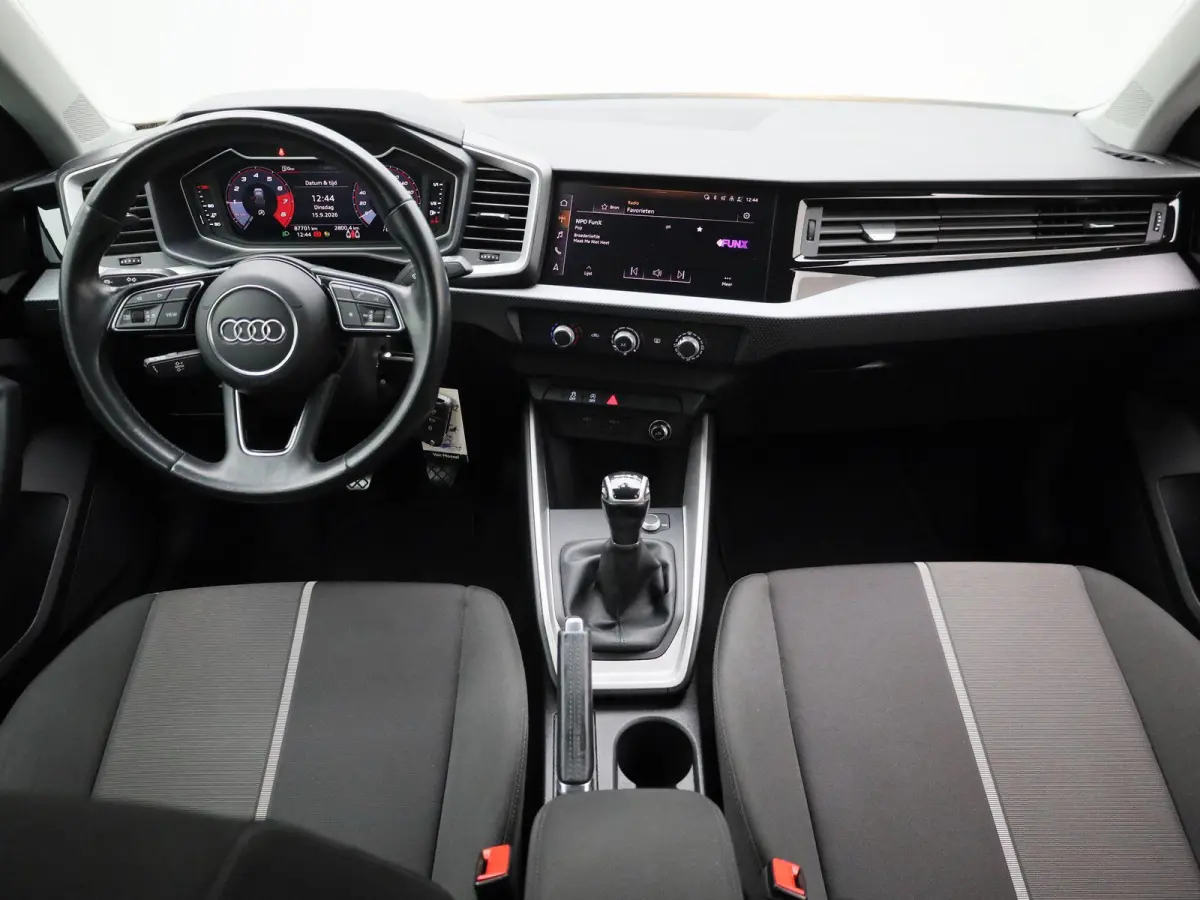 25 TFSI Pro Line | Apple Carplay / Android Auto | Lichtmetalen Velgen | Airco | Bluetooth Telefonie |
