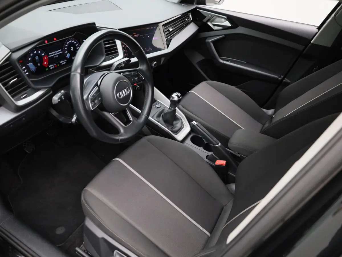 25 TFSI Pro Line | Apple Carplay / Android Auto | Lichtmetalen Velgen | Airco | Bluetooth Telefonie |