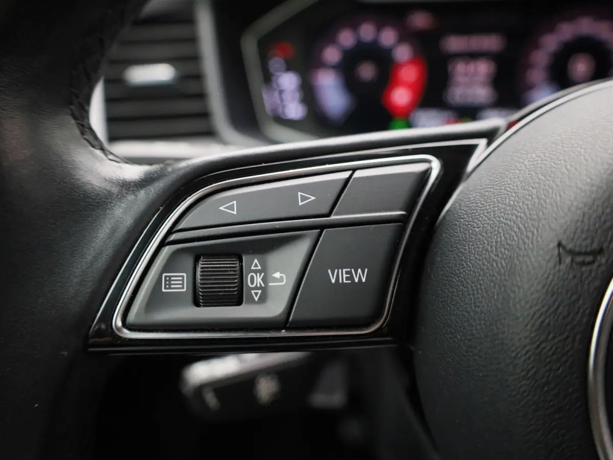 25 TFSI Pro Line | Apple Carplay / Android Auto | Lichtmetalen Velgen | Airco | Bluetooth Telefonie |
