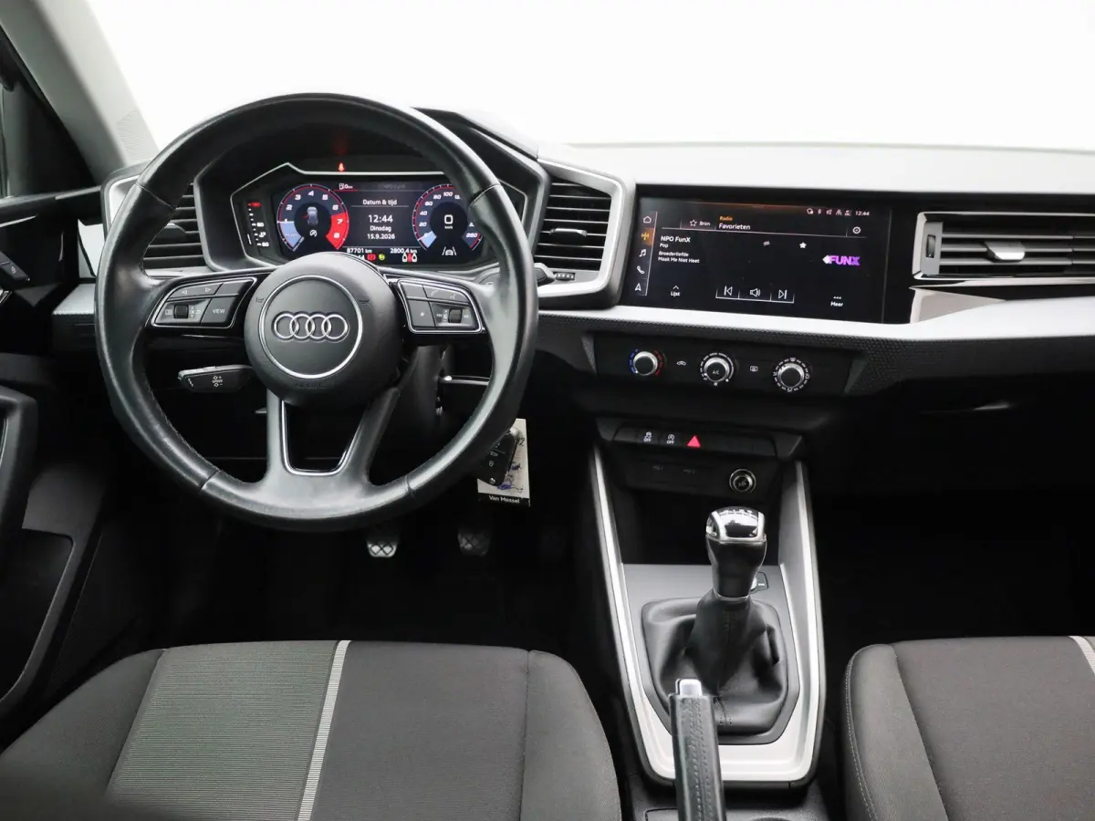 25 TFSI Pro Line | Apple Carplay / Android Auto | Lichtmetalen Velgen | Airco | Bluetooth Telefonie |