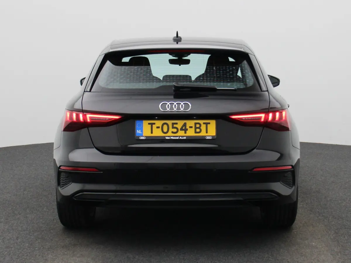 30 TFSI Advanced edition | Automaat | Apple Carplay / Android Auto | Sportstoelen | Lichtmetalen Velgen |