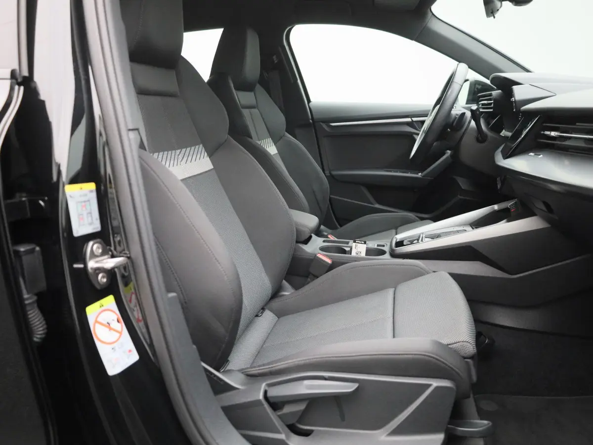 30 TFSI Advanced edition | Automaat | Apple Carplay / Android Auto | Sportstoelen | Lichtmetalen Velgen |