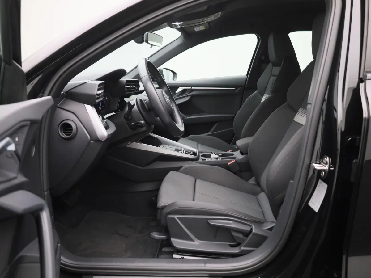 30 TFSI Advanced edition | Automaat | Apple Carplay / Android Auto | Sportstoelen | Lichtmetalen Velgen |