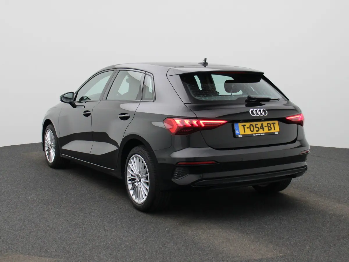 30 TFSI Advanced edition | Automaat | Apple Carplay / Android Auto | Sportstoelen | Lichtmetalen Velgen |