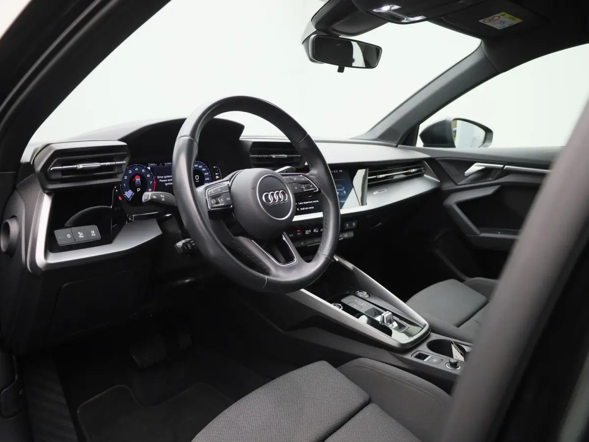 30 TFSI Advanced edition | Automaat | Apple Carplay / Android Auto | Sportstoelen | Lichtmetalen Velgen |
