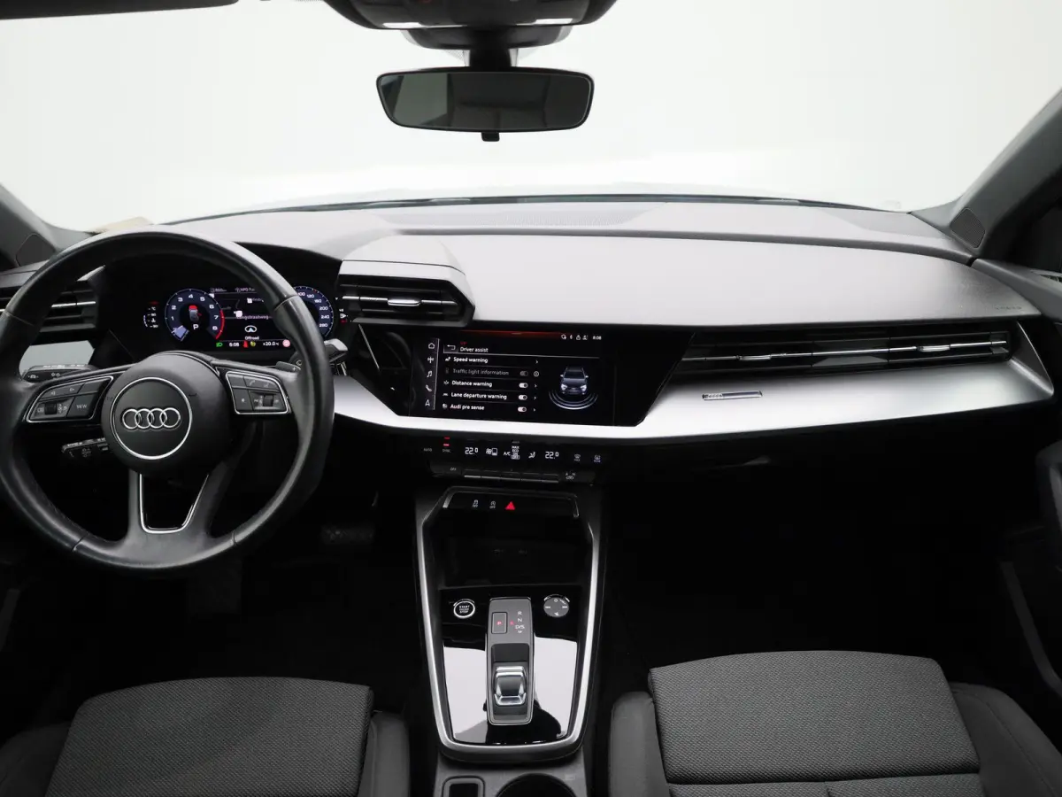 30 TFSI Advanced edition | Automaat | Apple Carplay / Android Auto | Sportstoelen | Lichtmetalen Velgen |