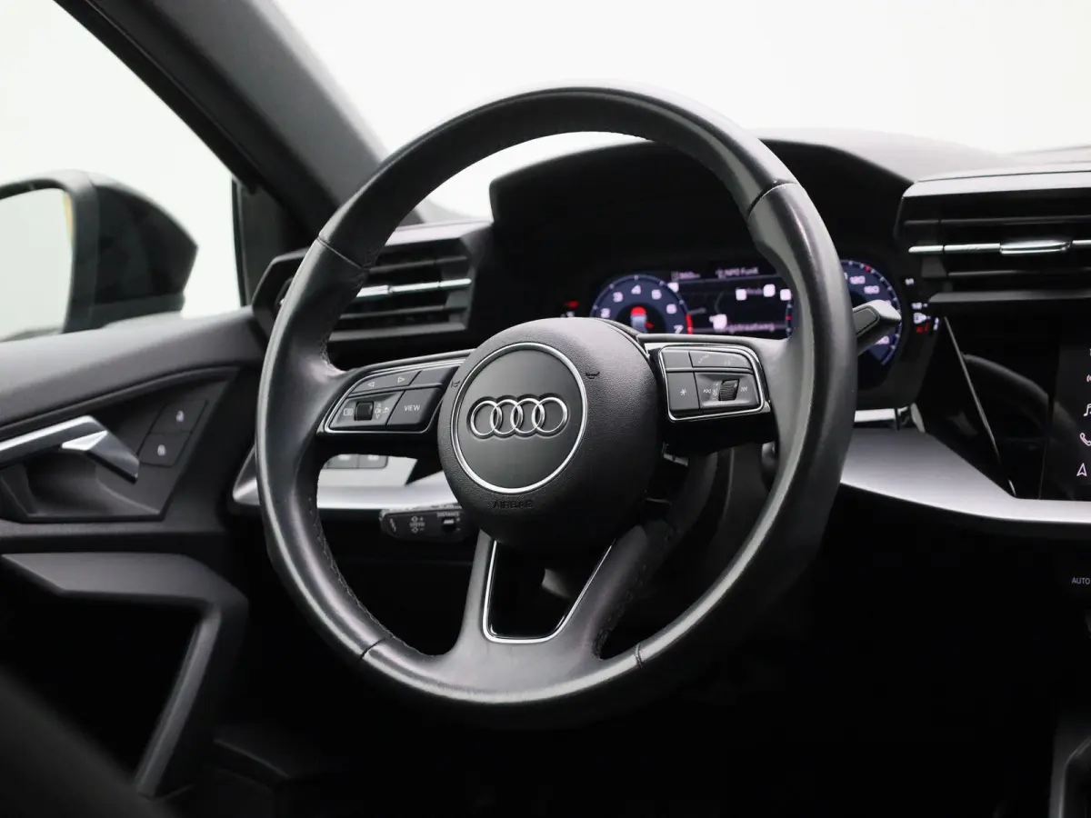 30 TFSI Advanced edition | Automaat | Apple Carplay / Android Auto | Sportstoelen | Lichtmetalen Velgen |