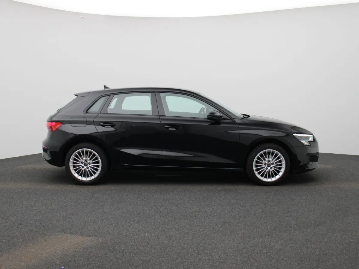 30 TFSI Advanced edition | Automaat | Apple Carplay / Android Auto | Sportstoelen | Lichtmetalen Velgen |