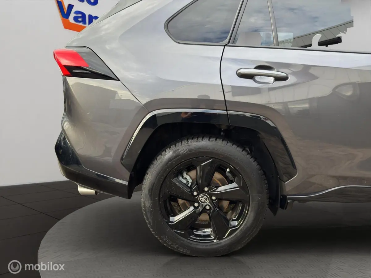 2.5 Hybrid Executive