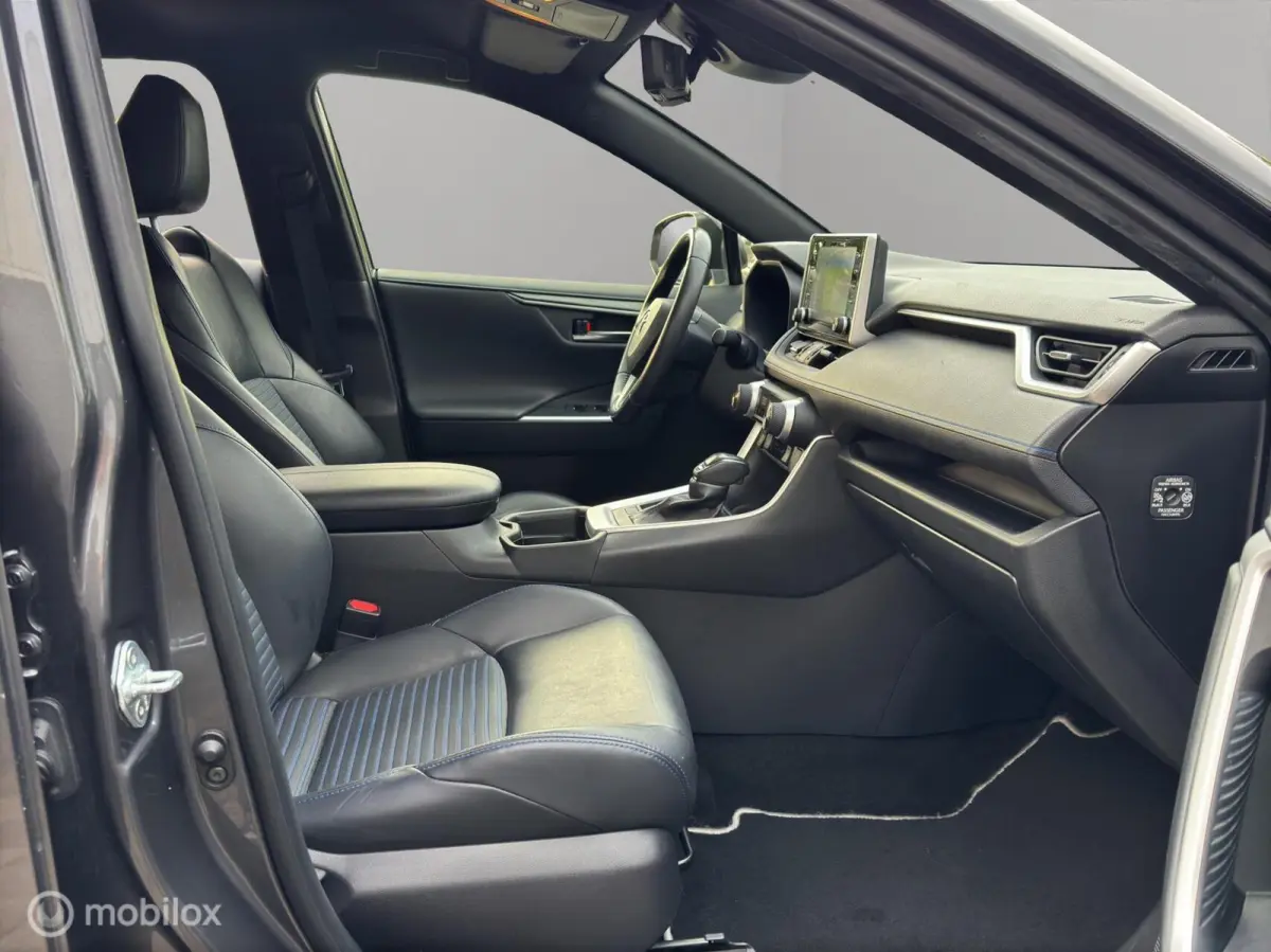 2.5 Hybrid Executive