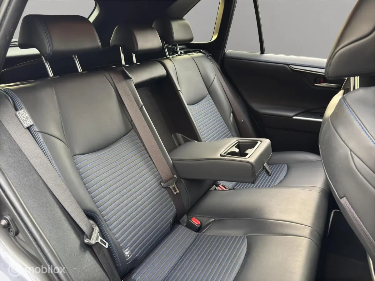 2.5 Hybrid Executive
