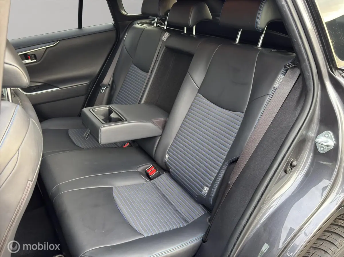 2.5 Hybrid Executive