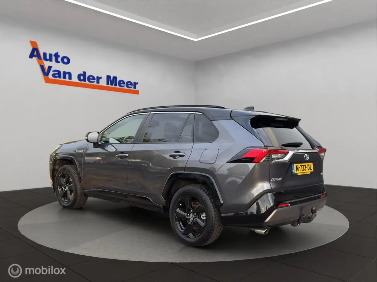 2.5 Hybrid Executive