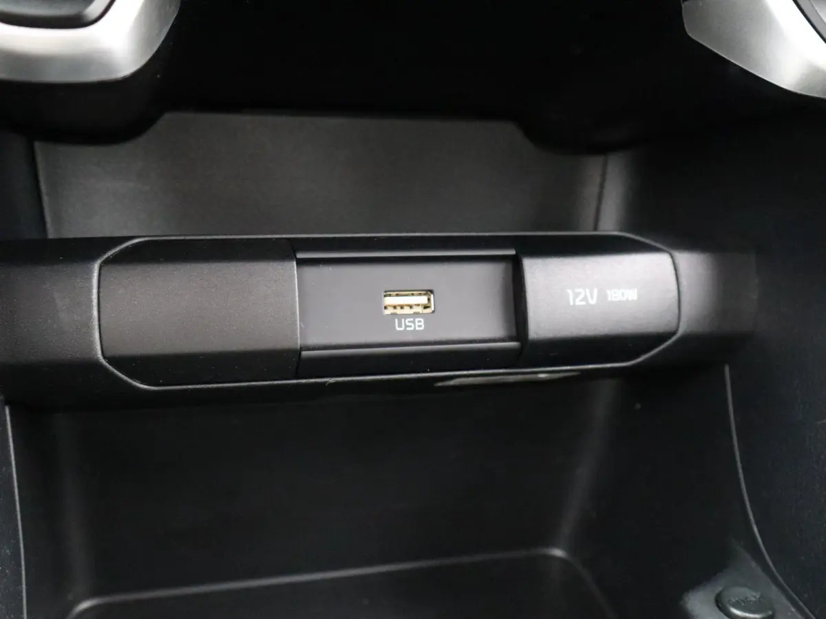 1.0 DPi DynamicLine | Apple Carplay / Android Auto | Airco | Lichtmetalen Velgen |