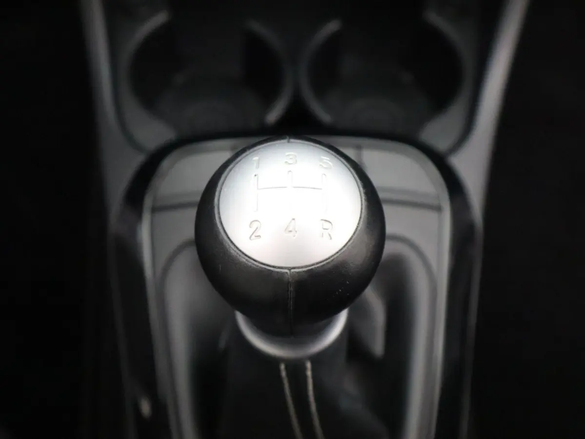 1.0 DPi DynamicLine | Apple Carplay / Android Auto | Airco | Lichtmetalen Velgen |